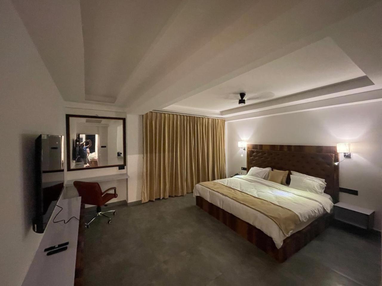 Blue Angel Guest House Shillong Bagian luar foto