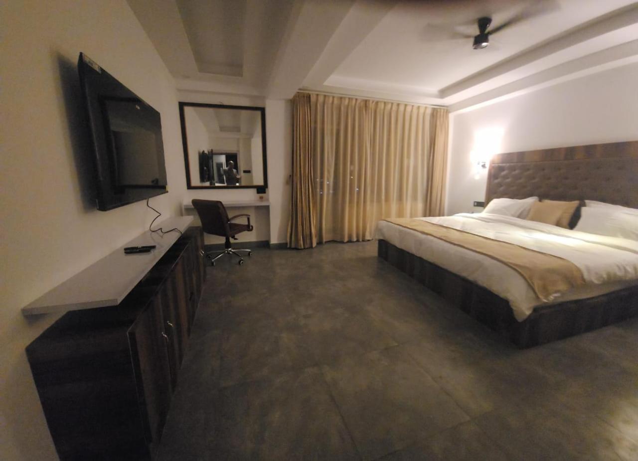 Blue Angel Guest House Shillong Bagian luar foto