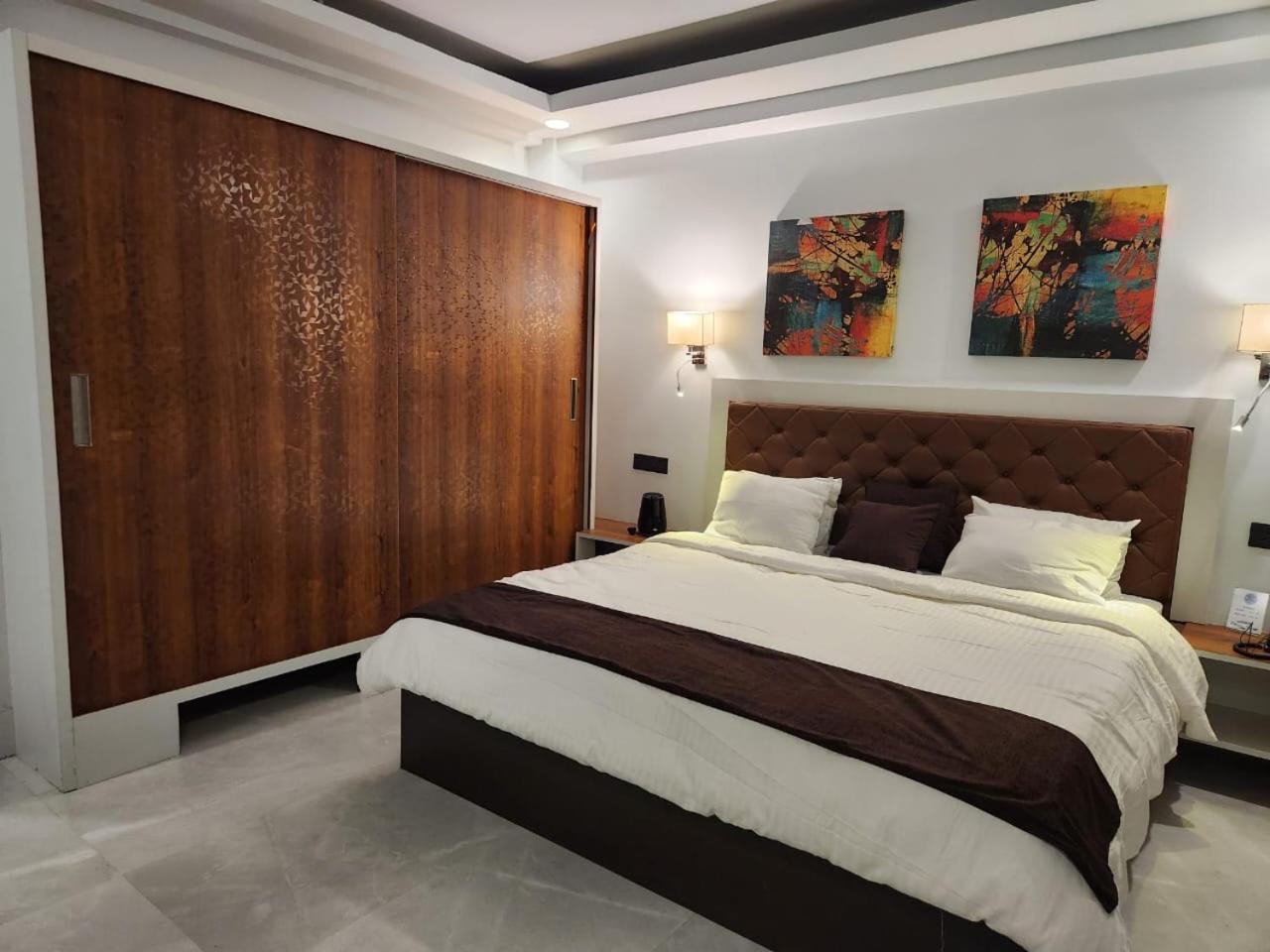 Blue Angel Guest House Shillong Bagian luar foto